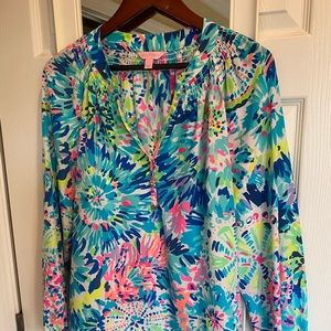 Like new Lilly Pulitzer Elsa Blouse 100% Silk